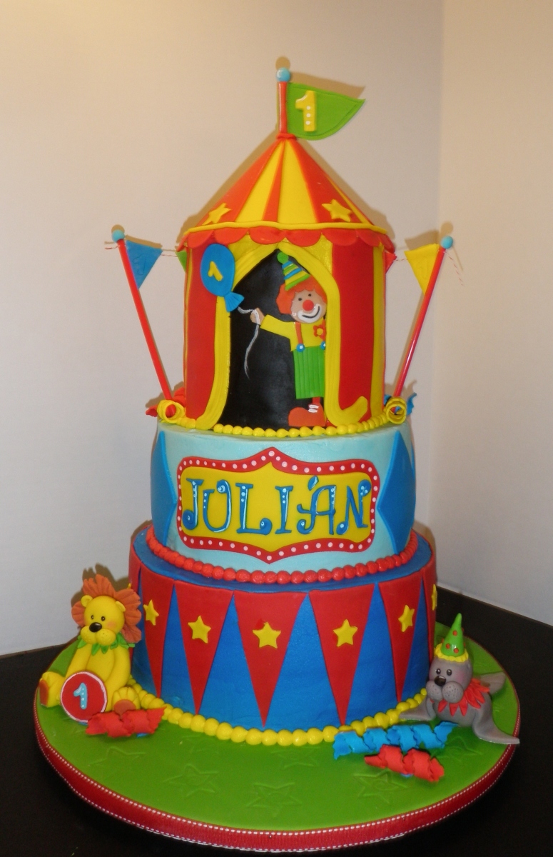 Circus Themed First Birthday Cake