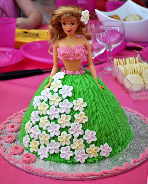 7 Photos of Barbie Hawaiian Birthday Cakes