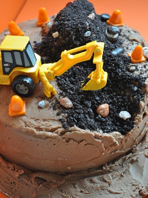 Little Boys Construction Birthday Cake