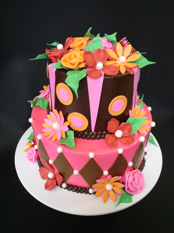 10 Photos of Whimsical Birthday Cakes