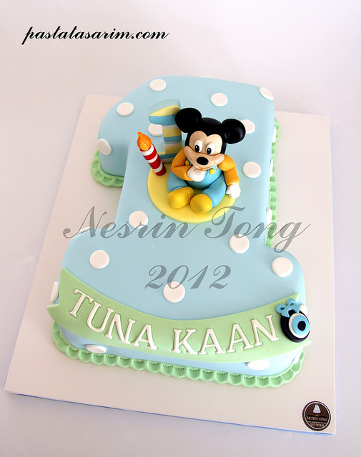 11 Photos of Baby Mickey Mouse 1st Birthday Cupcakes