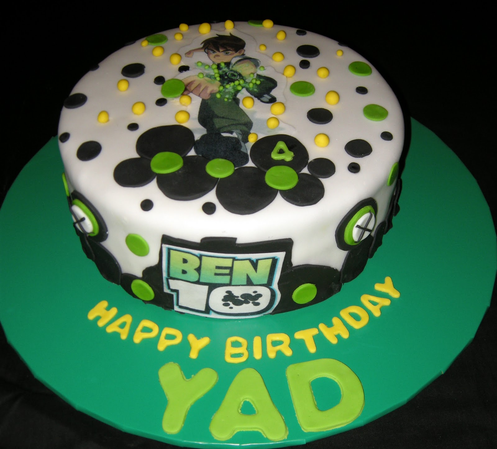 Ben 10 Birthday Cake