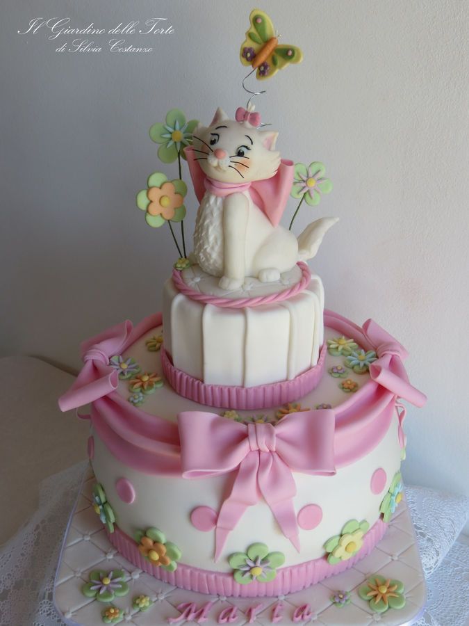 Disney Aristocats Marie Cake