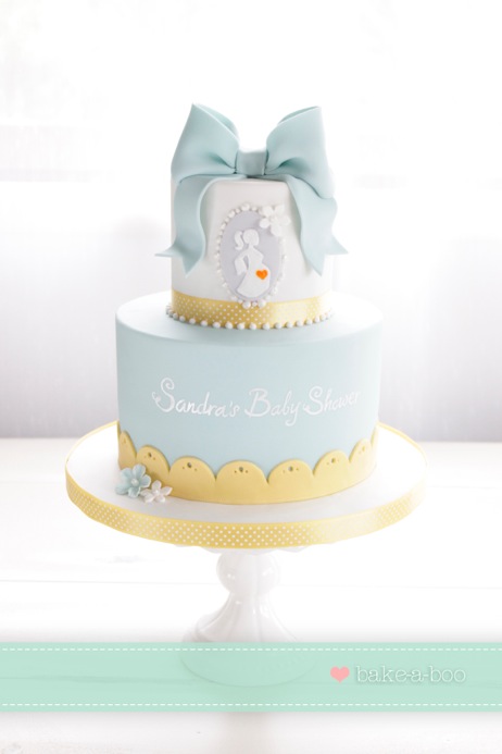 Gender-Neutral Baby Shower Cake