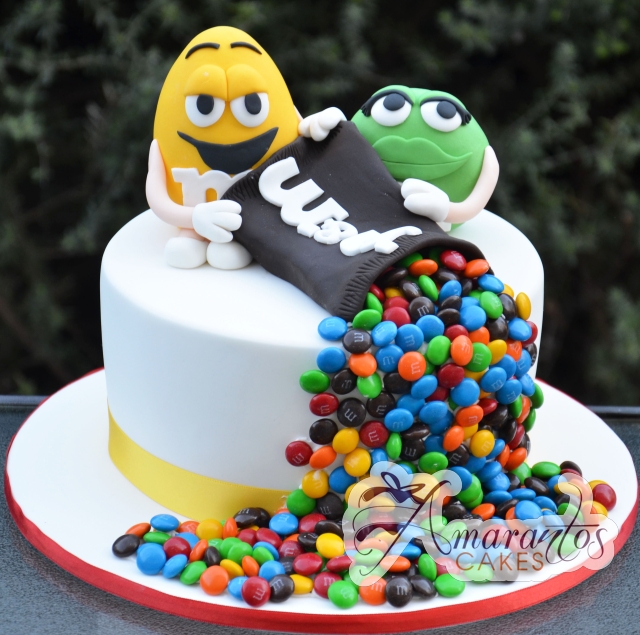 M&M Cake