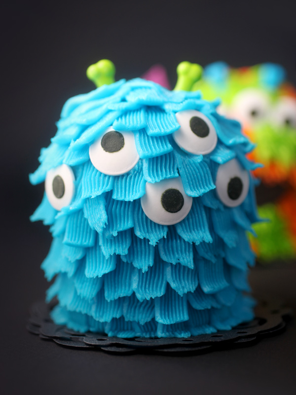 Monster Mini Cakes