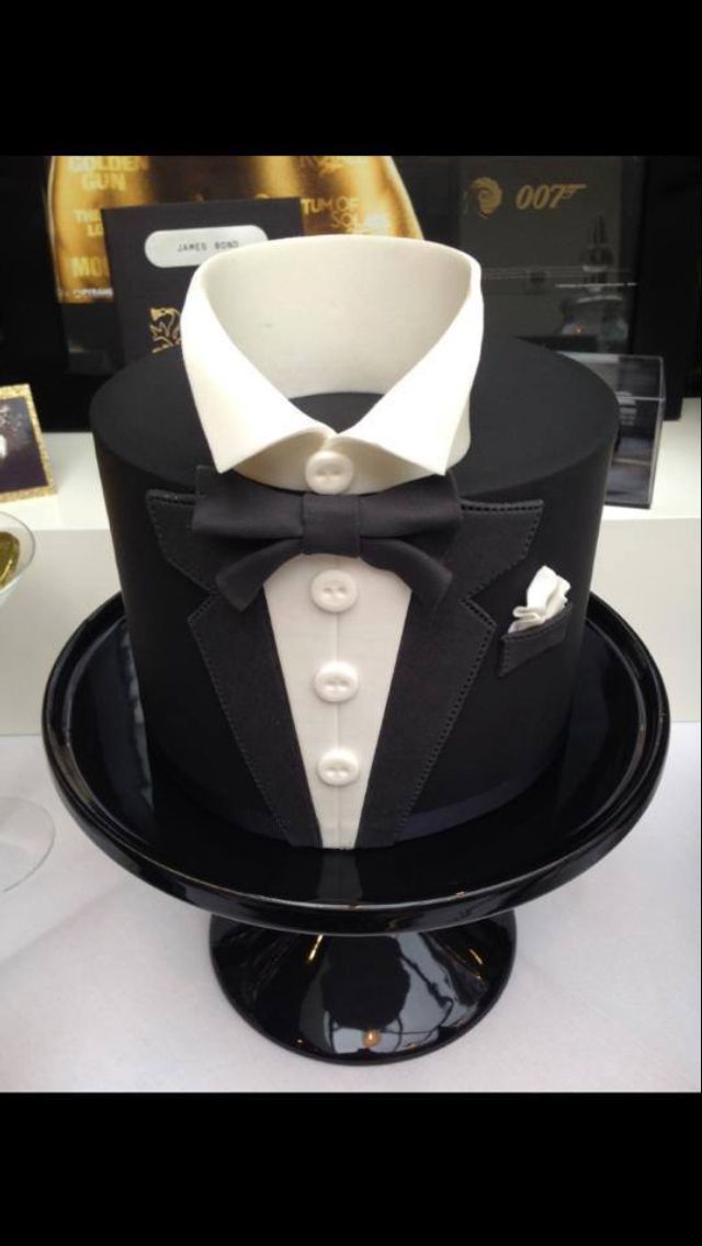 10 Photos of Tuxedo Birthday Cakes For Men