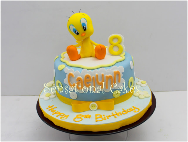 Tweety Bird Birthday Cake