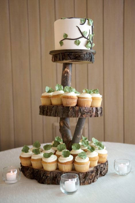 Wood-Wedding-Cake-Stand
