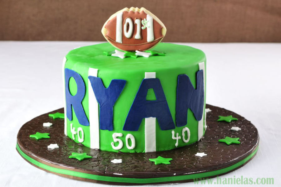 10 Photos of Quarterback Birthday Cakes