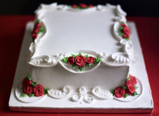 A Sheet Cake Border Piping