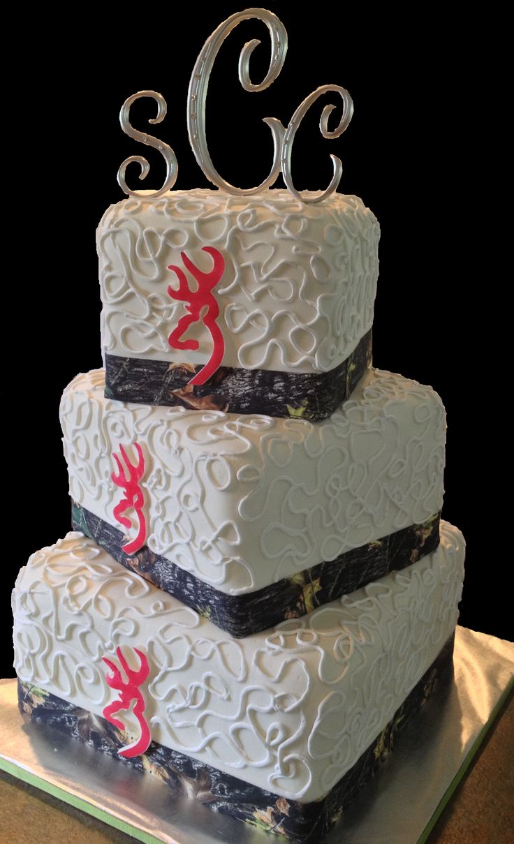 Browning Pink Camo Wedding Cakes