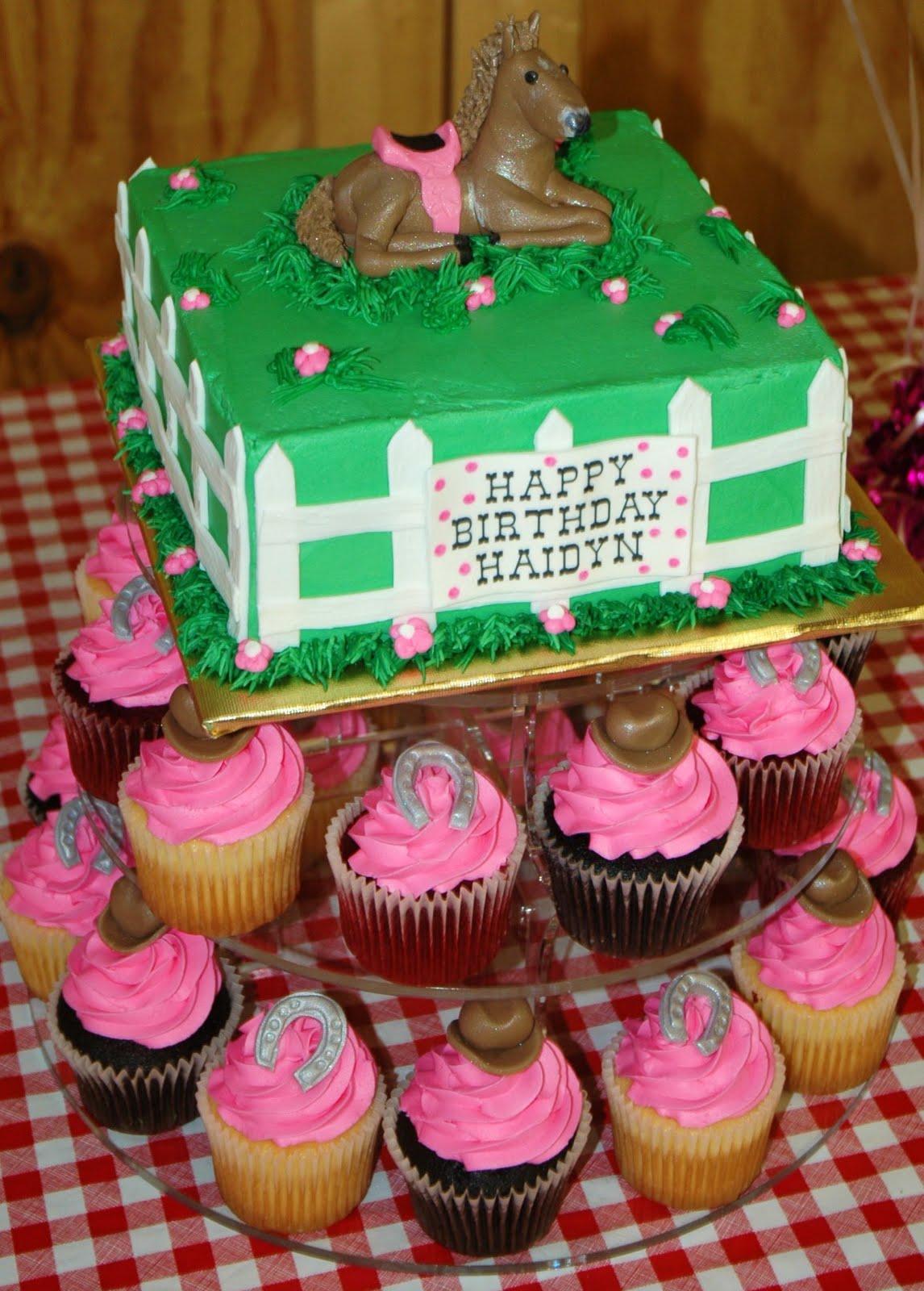 12 Photos of Horse Themed Birthday Cakes For Girls With Ribbons