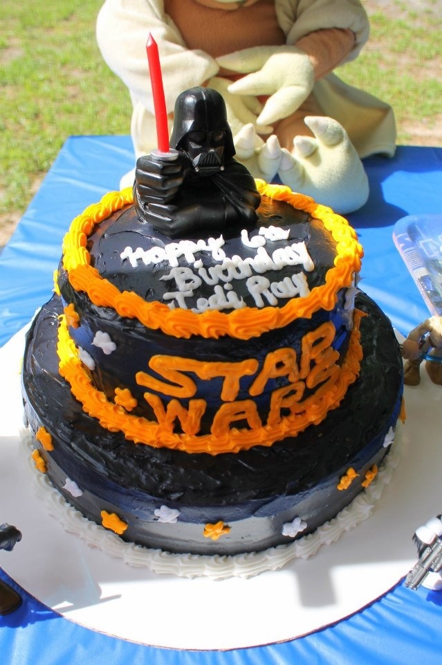 Simple Star Wars Cake