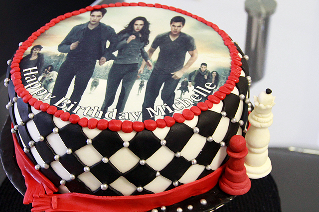 Twilight Breaking Dawn Birthday Cake