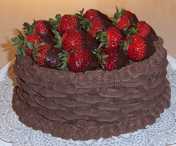 Basketweave Strawberry Cake