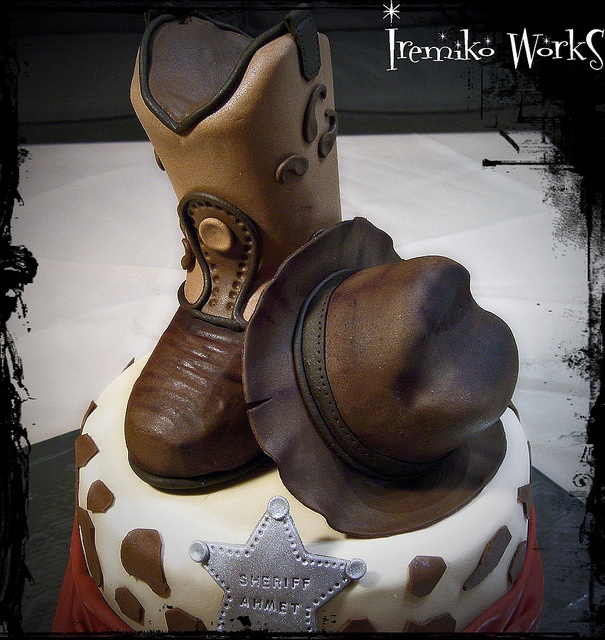 11 Photos of Cakes With Birthday Hats And Boots