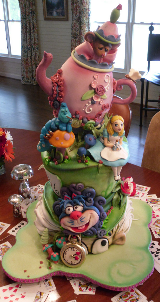 Disney Alice in Wonderland Cake