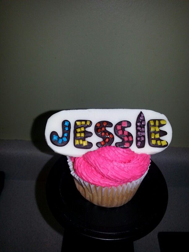 Disney Channel's Jessie Cupcakes