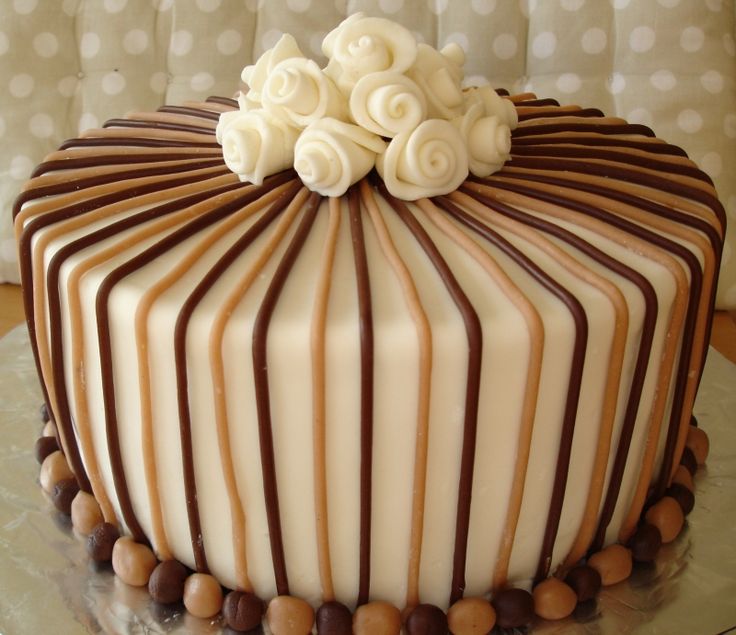 6 Photos of Elegant Chocolate Birthday Cakes