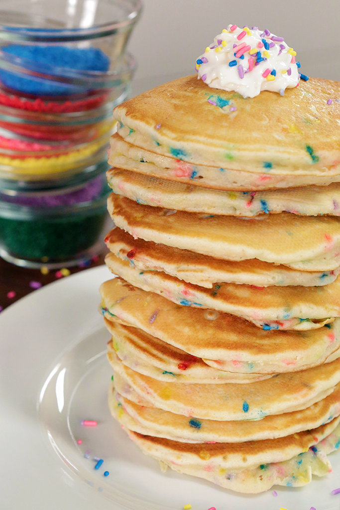 Funfetti Cake Batter Pancakes