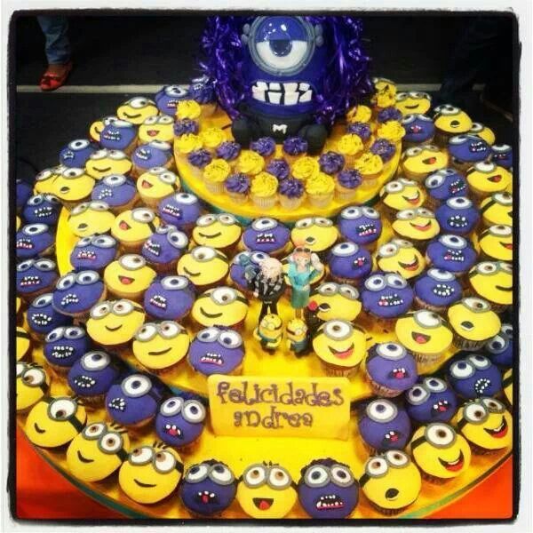 Minion Birthday Cupcakes Cakes