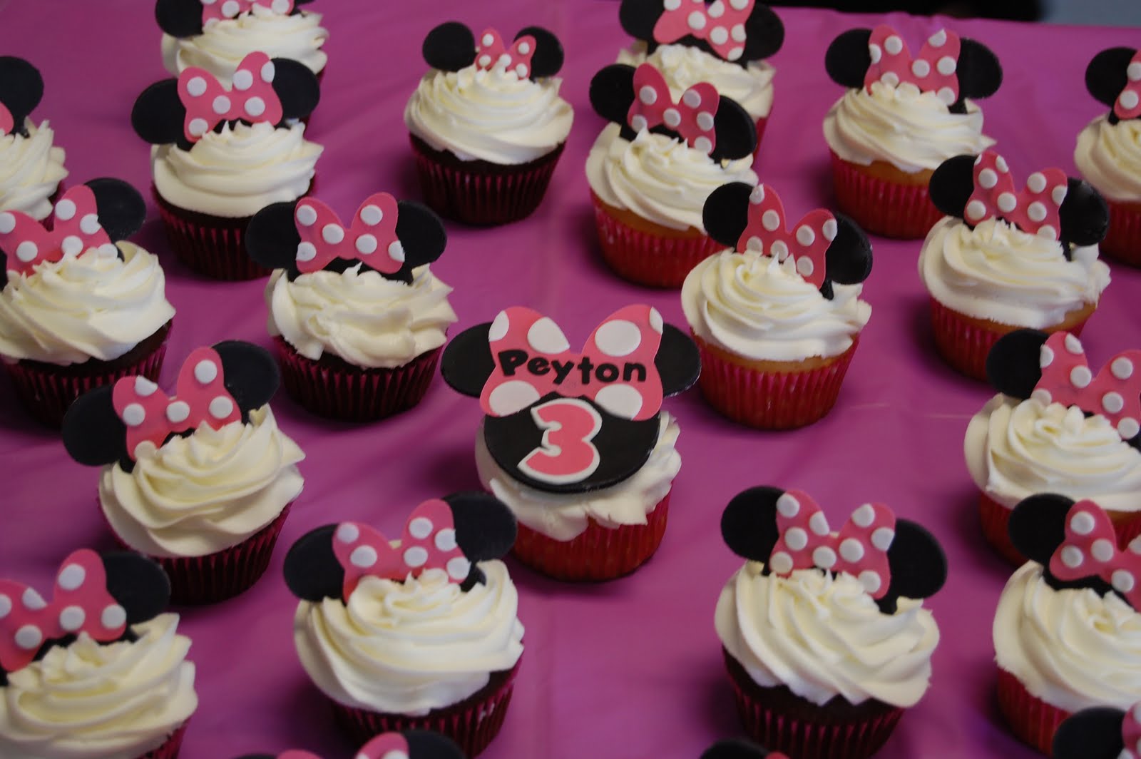 Minnie Mouse Cupcakes