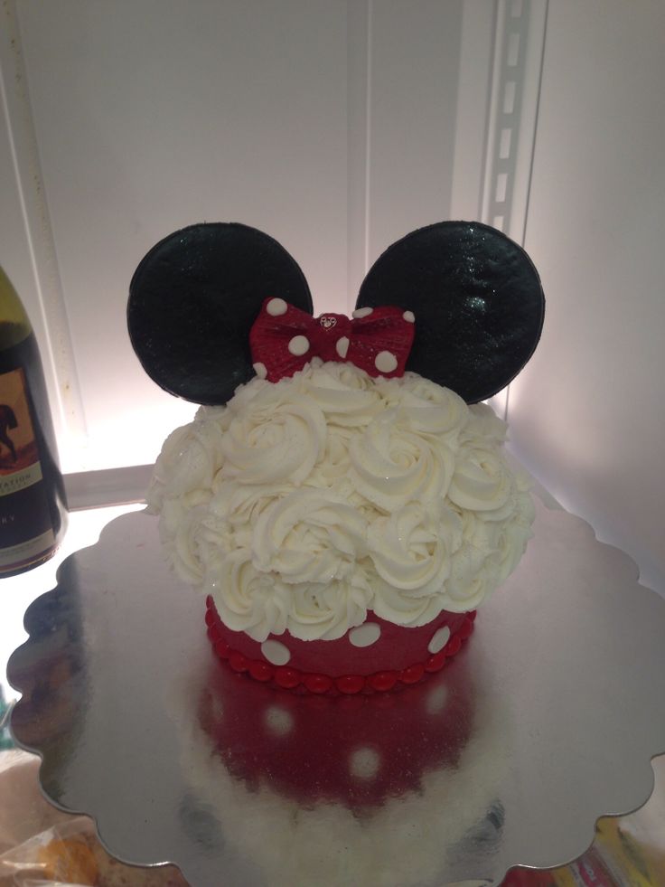 Minnie Mouse Smash Cake