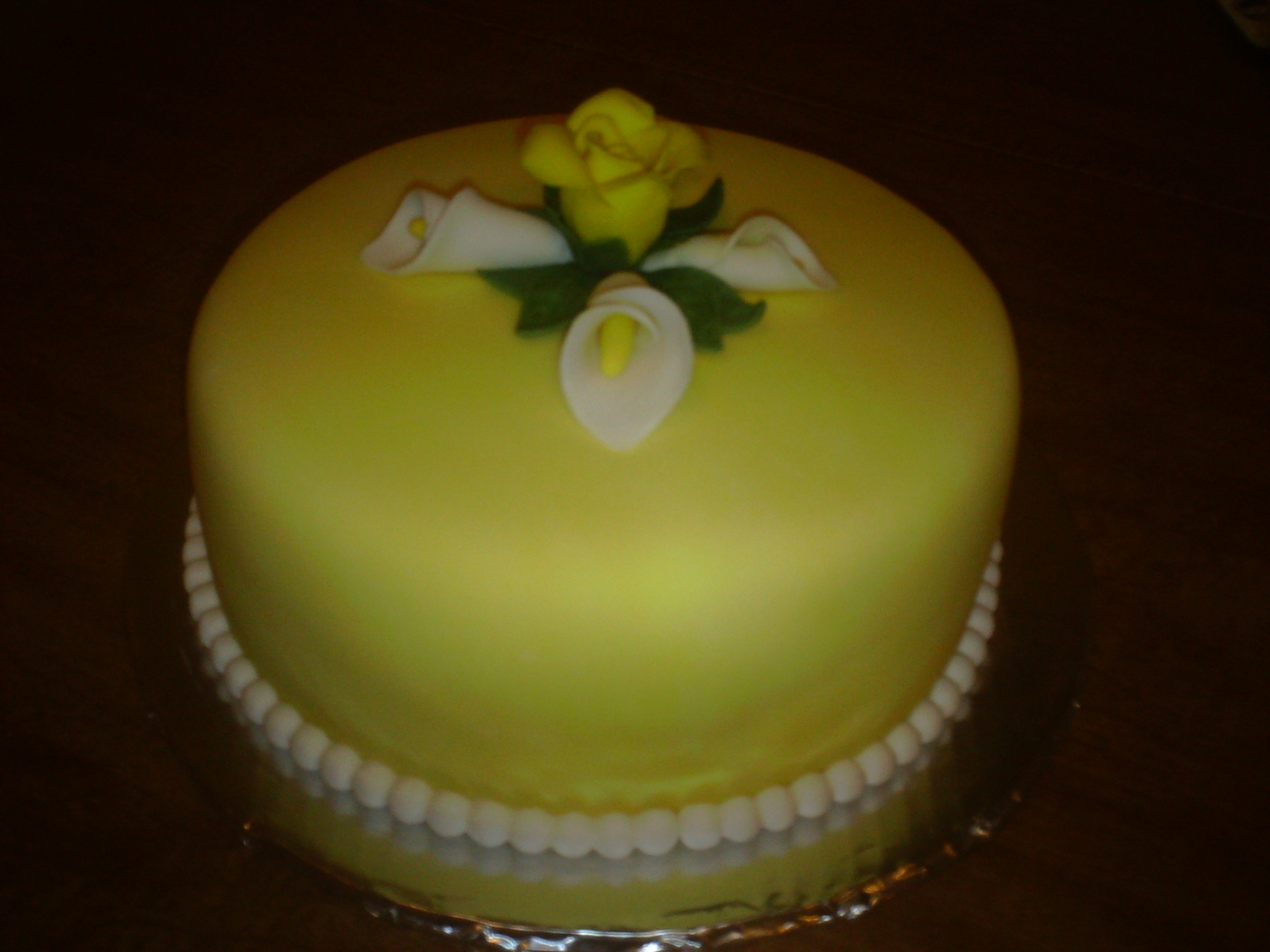 Simple Fondant Cake