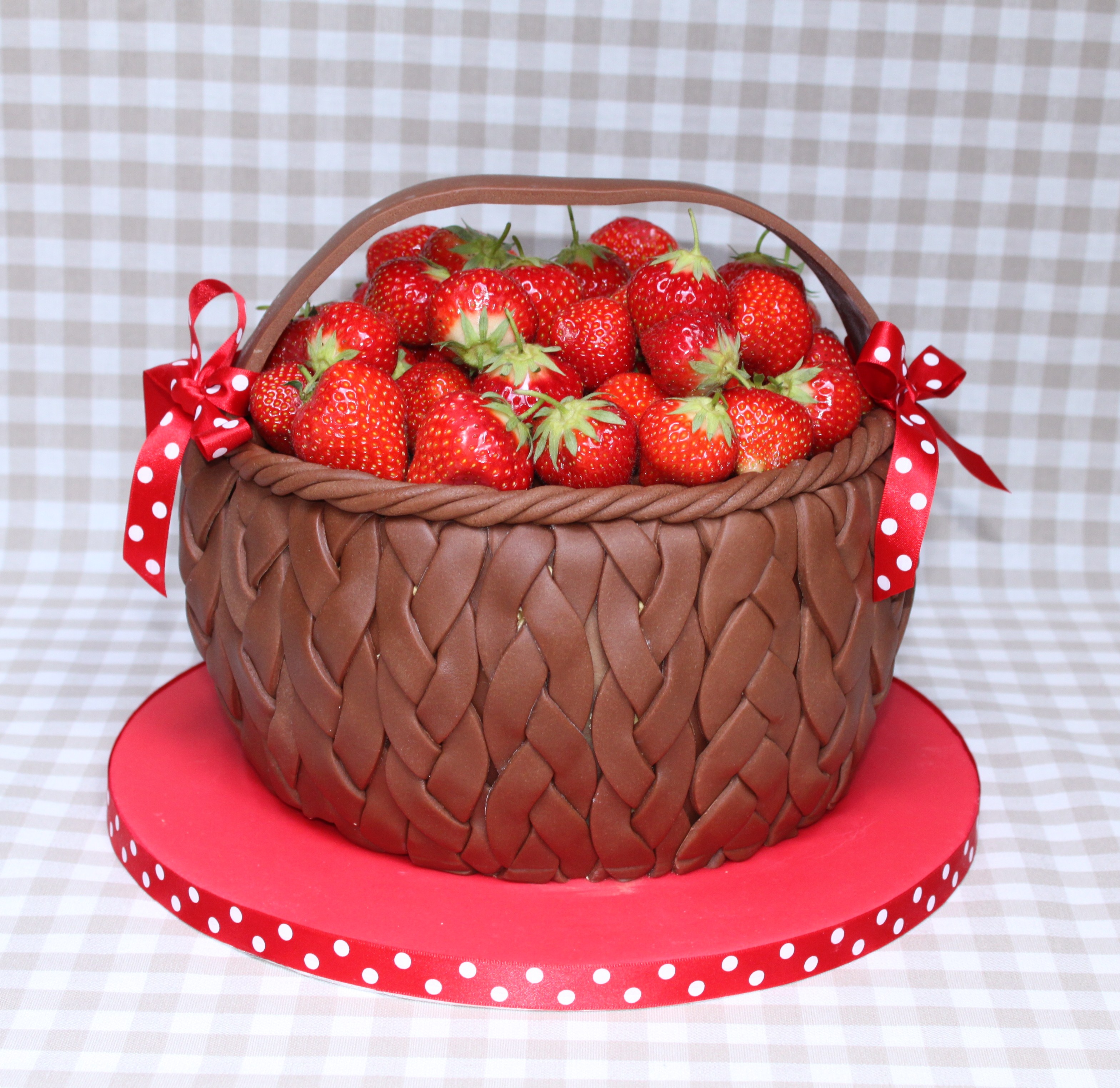 Strawberry Basket Cake