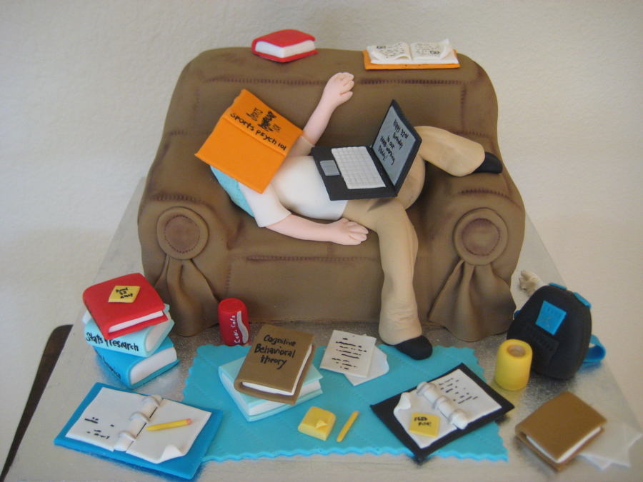 12 Photos of Student Birthday Cakes