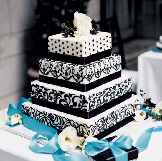 Black and White Wedding Cake