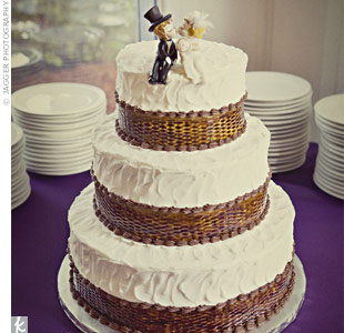 Casual Vintage Wedding Cake