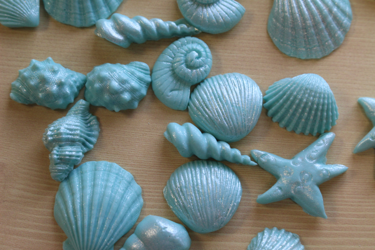 Edible Seashell Cake Decorations