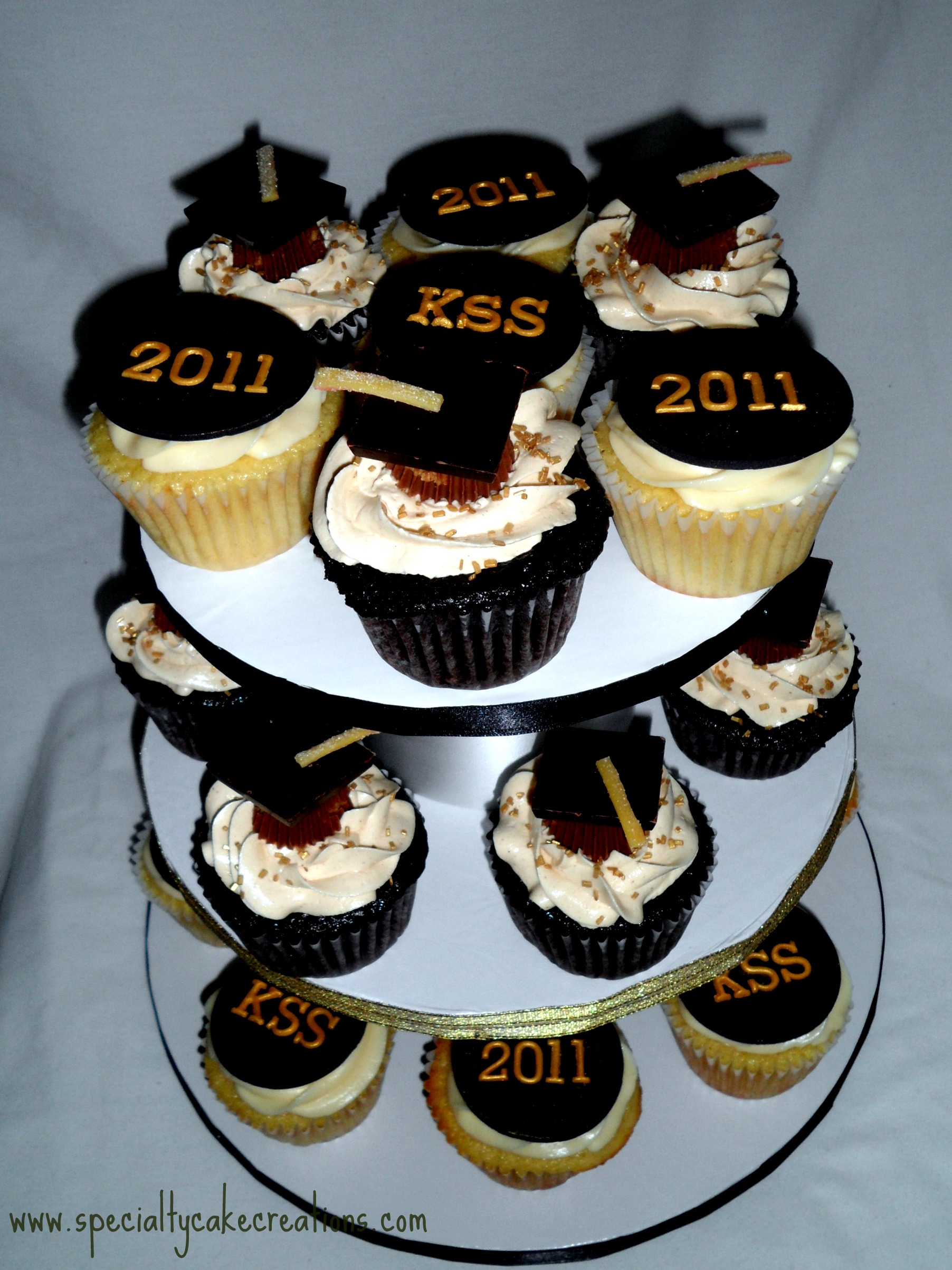 Graduation Cupcake Cake