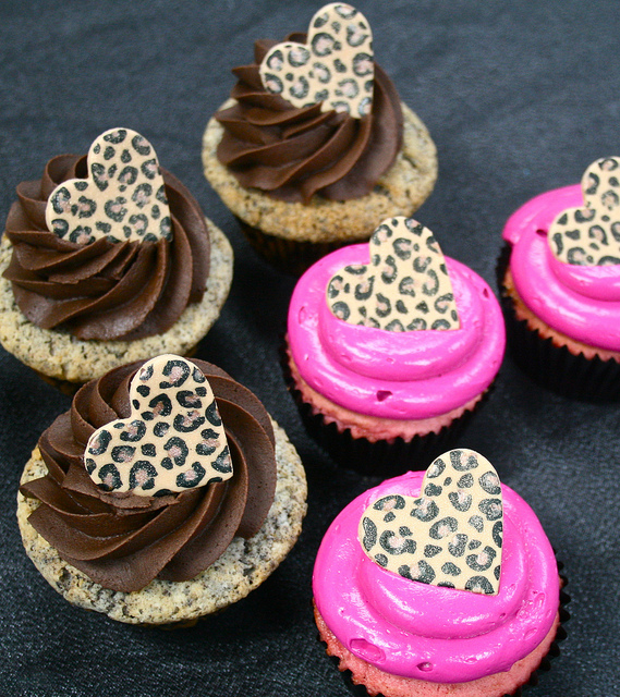 Leopard Print Cupcakes