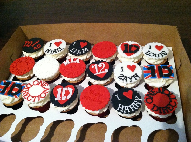 11 Photos of One Direction Birthday Cupcakes