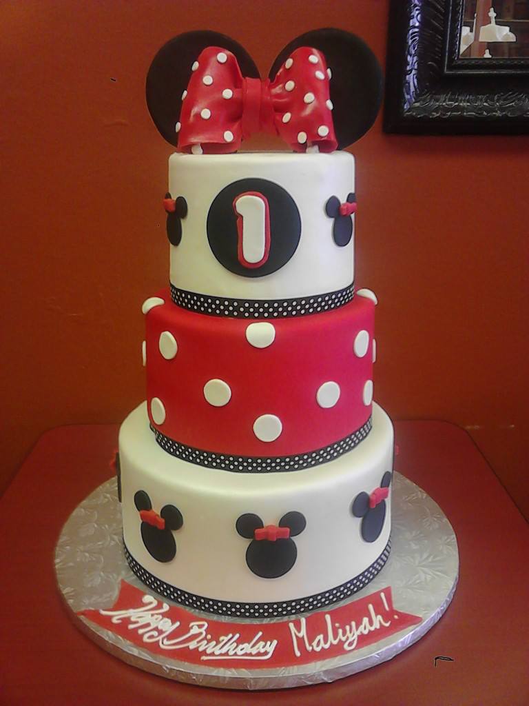 Red Minnie Mouse Birthday Cake