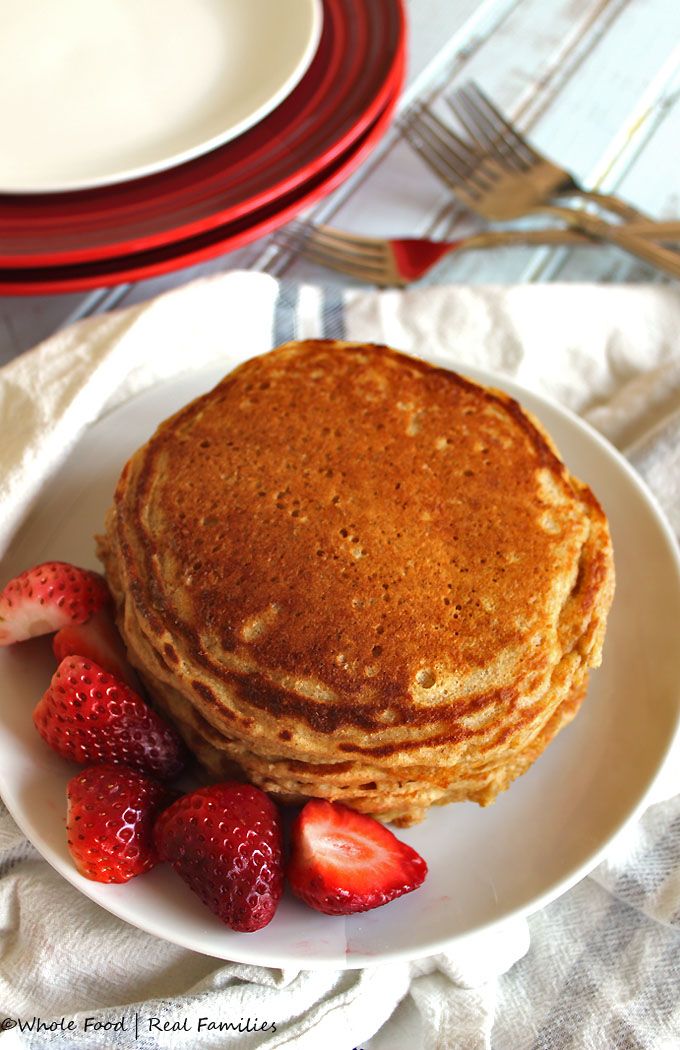 Whole Wheat Buttermilk Pancakes