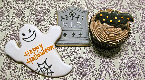 Disney Halloween Cookies and Cupcakes