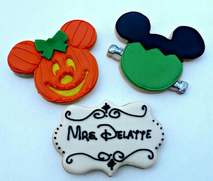 Disney Halloween Cookies and Cupcakes