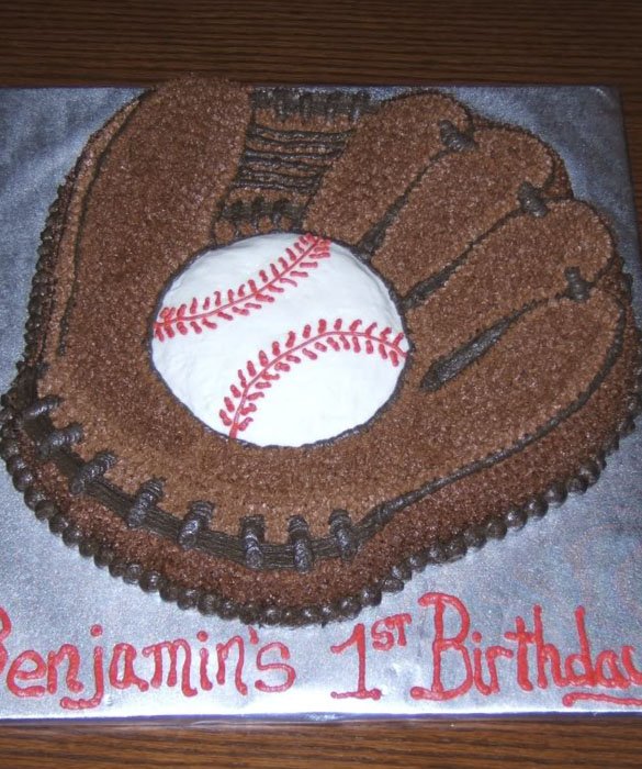 Easy Baseball Cake