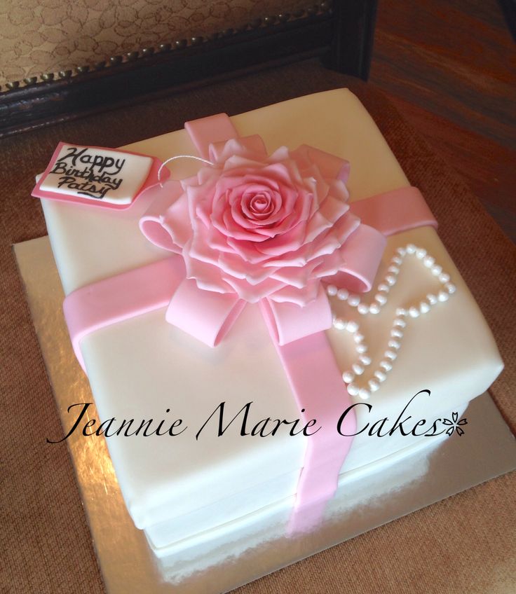 Fondant Cakes Square Gift Boxes