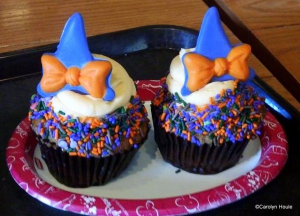 Halloween Carrot Cake Cupcakes