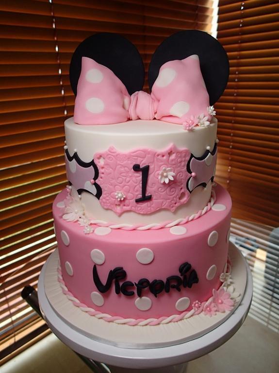 Minnie Mouse 1st Birthday Cake