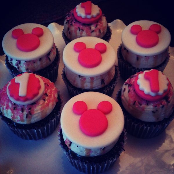 Minnie Mouse 1st Birthday Cupcakes