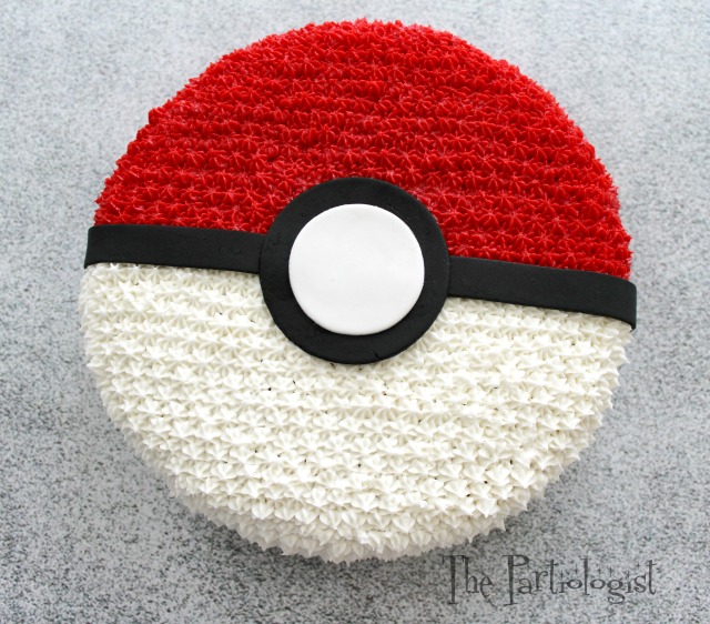 Pokeball Cake