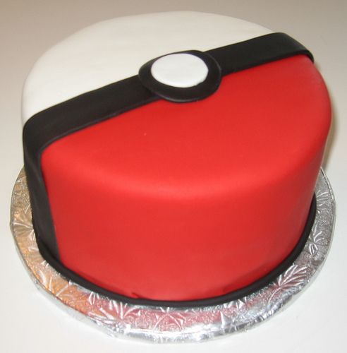 Pokemon Pokeball Cake