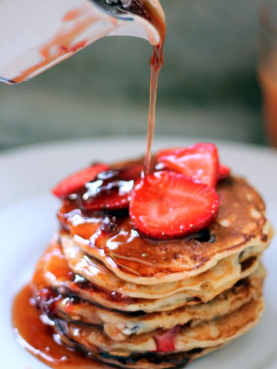 8 Photos of Strawberry And Bluberry Pancakes With Toppings