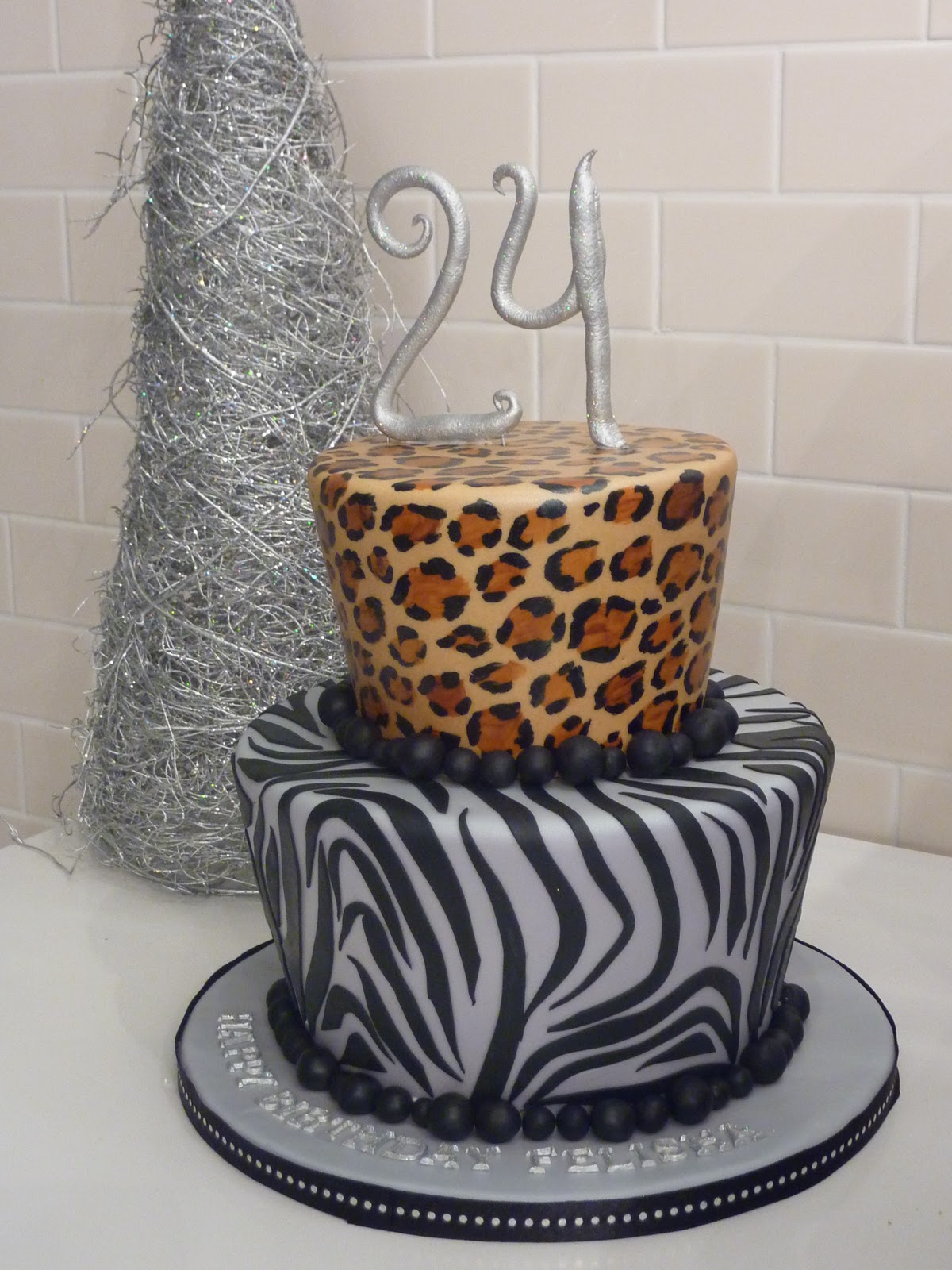 12 Photos of Leopard And Zebra Print Cakes